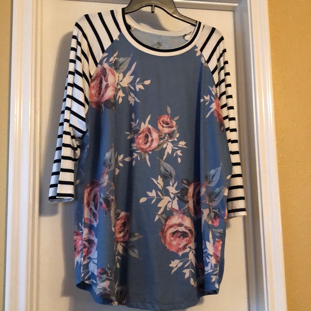 Women’s shirt